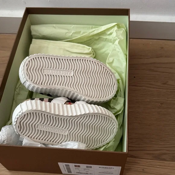 Burberry Beige Plaid Kids Velcro Sneakers with White Straps - Picture 3 of 4